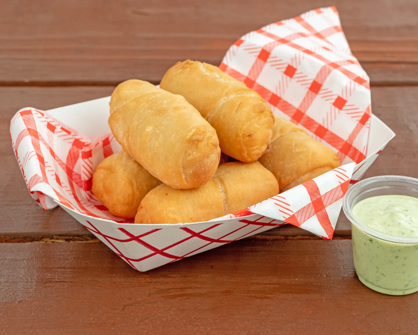 Tequeños with garlic sauce